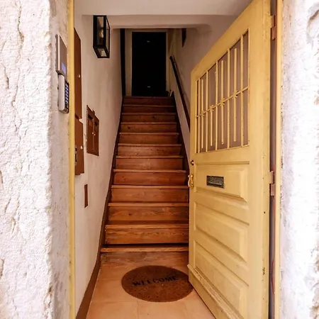 Citadel Crest First Floor Apartment Lisbon