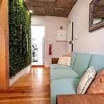Citadel Crest First Floor Apartamento